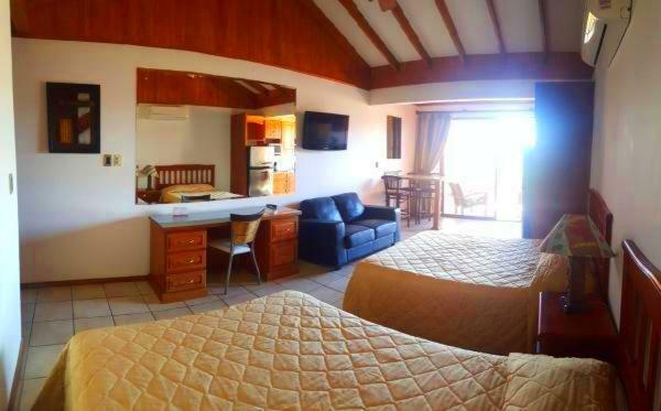 Flamingo Marina Resort Studio Playa Flamingo Buitenkant foto